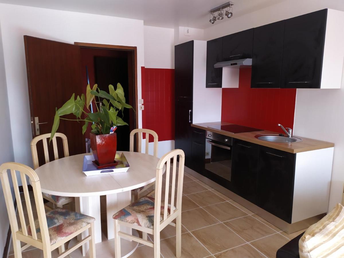 50M2 2 A 4 Pers Tout Confort Balcons Jardin Terrasse Les Albres Экстерьер фото